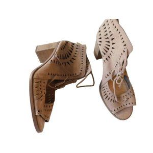 Vince Camuto Size 12 Taupe Leather Boho Heels Shoes. Never worn